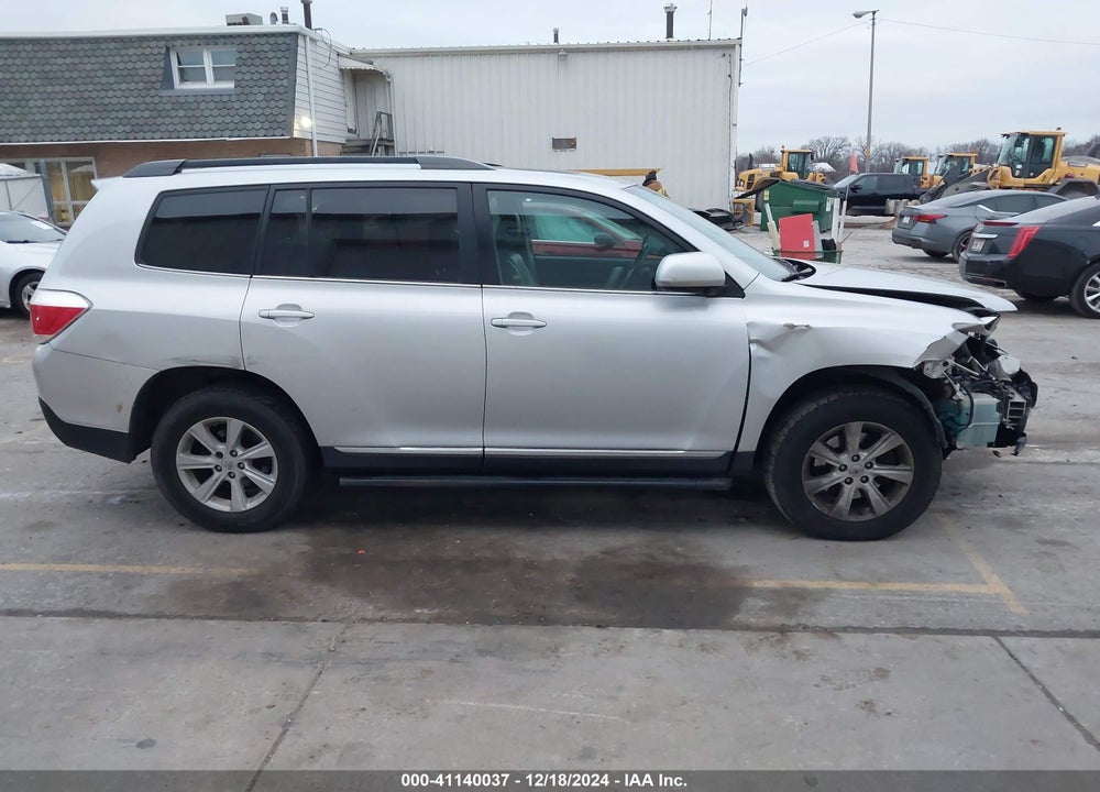 2013 TOYOTA HIGHLANDER SE V6 VIN: 5TDBK3EH6DS181532