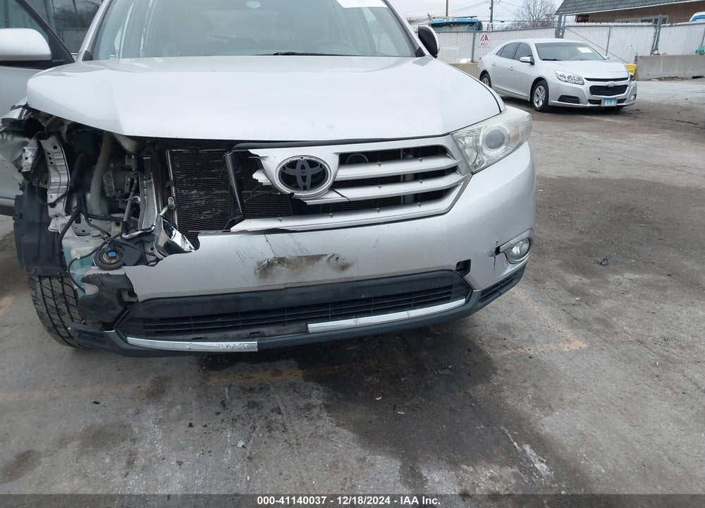 2013 TOYOTA HIGHLANDER SE V6 VIN: 5TDBK3EH6DS181532