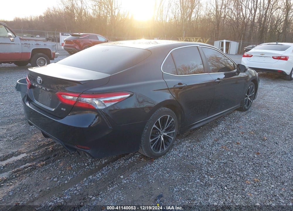 2018 TOYOTA CAMRY SE VIN: 4T1B11HK2JU048753
