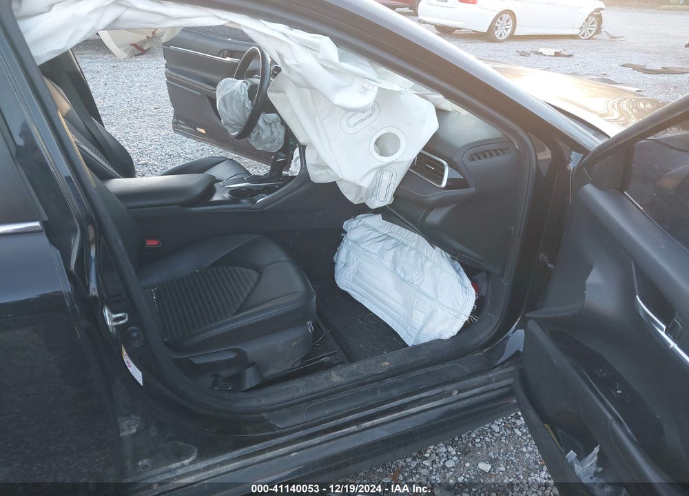 2018 TOYOTA CAMRY SE VIN: 4T1B11HK2JU048753