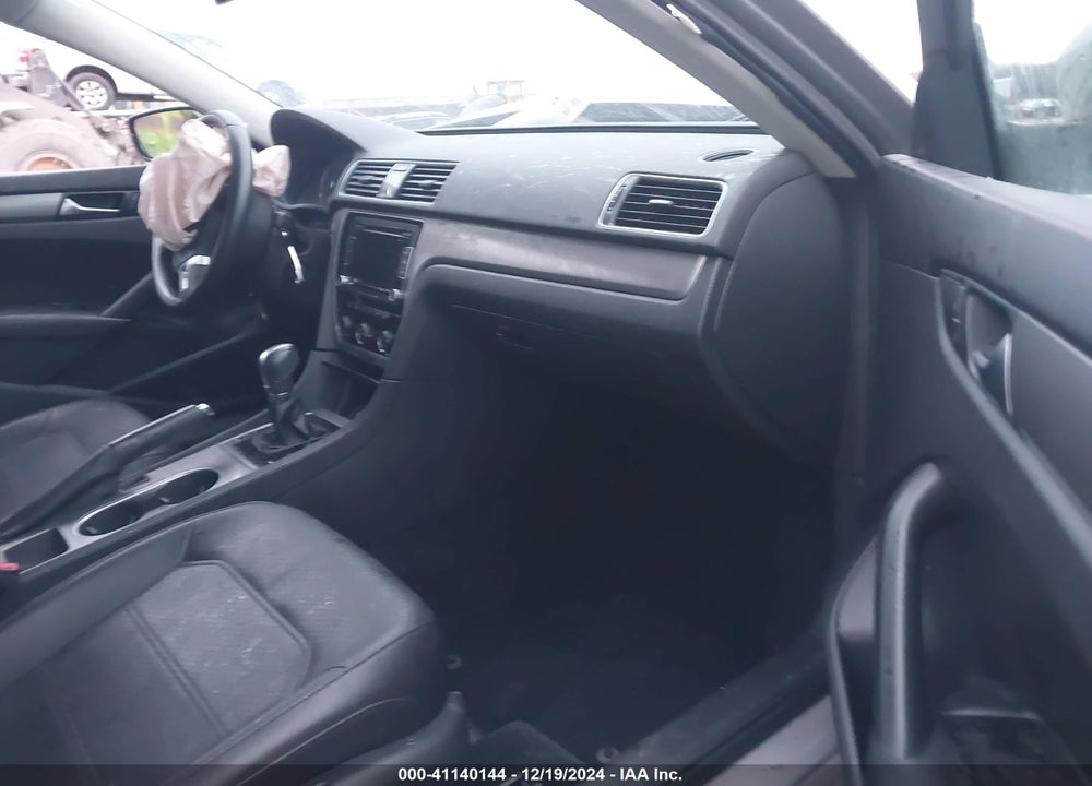 2014 VOLKSWAGEN PASSAT VIN: 1VWBT7A39EC049704