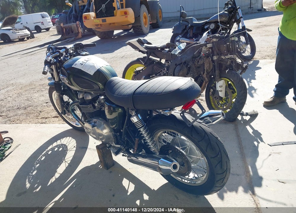 2013 TRIUMPH MOTORCYCLE THRUXTON VIN: SMT920K16DT572073