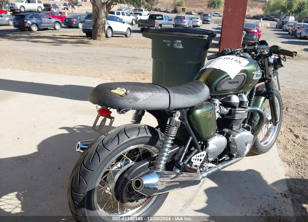 2013 TRIUMPH MOTORCYCLE THRUXTON VIN: SMT920K16DT572073