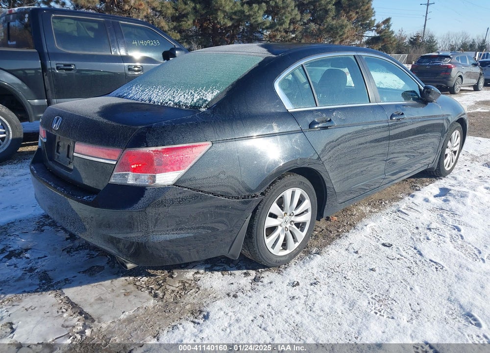 2011 HONDA ACCORD 2.4 EX VIN: 1HGCP2F76BA004772
