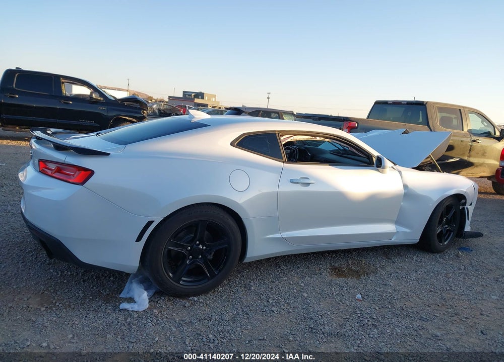2017 CHEVROLET CAMARO 1LT VIN: 1G1FB1RX2H0158516