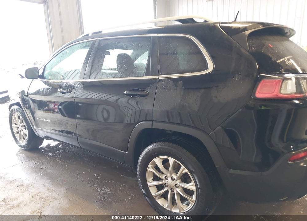 2019 JEEP CHEROKEE LATITUDE 4X4 VIN: 1C4PJMCX5KD155070