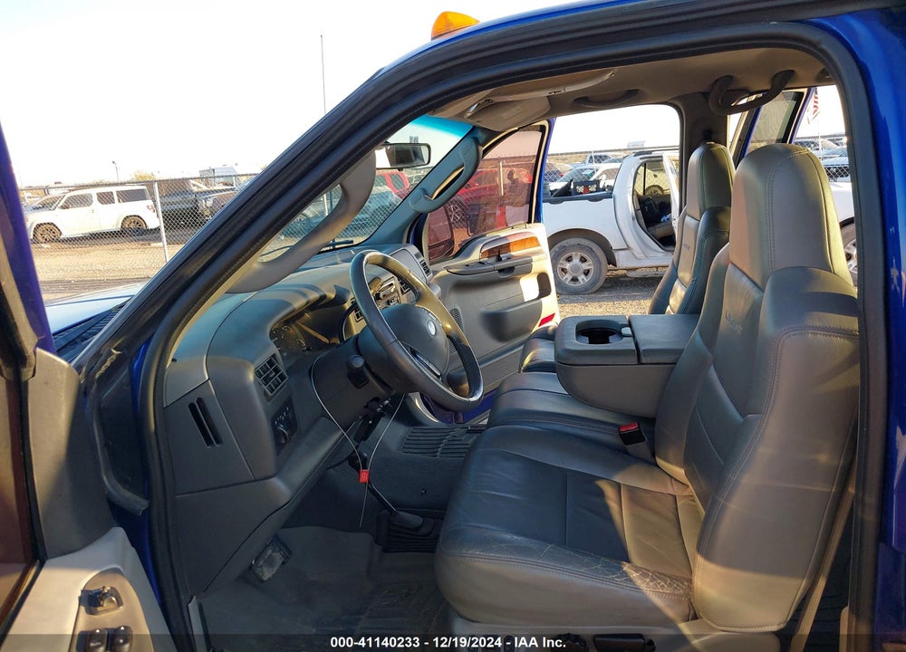 2003 FORD F-350 LARIAT/XL/XLT VIN: 1FTWW33P93ED08424