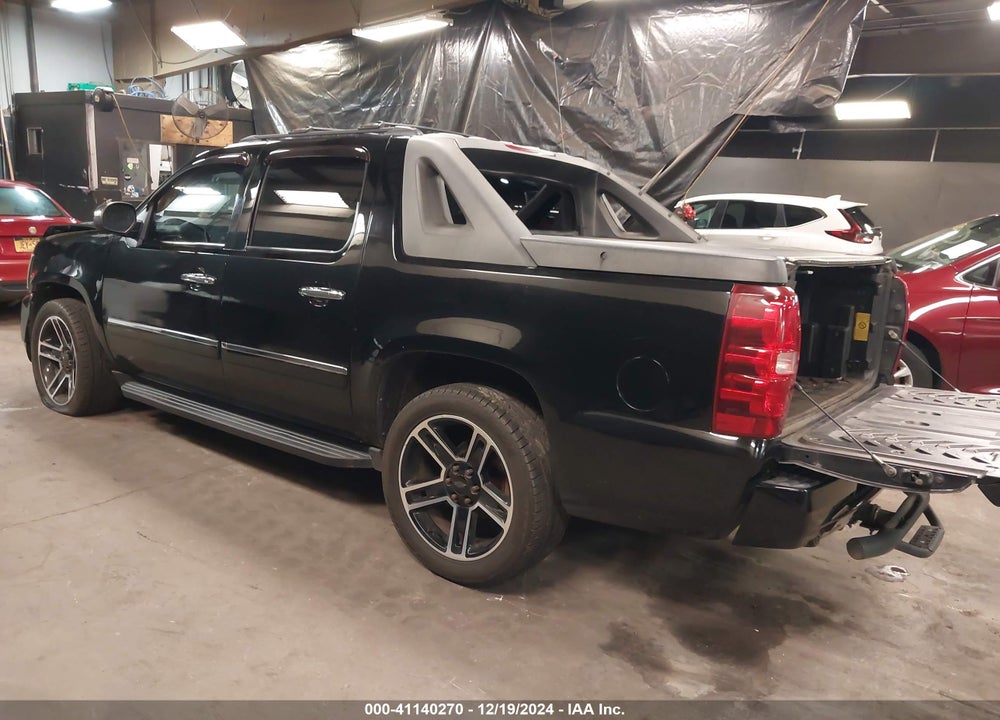 2010 CHEVROLET AVALANCHE 1500 LTZ VIN: 3GNVKGE04AG240402