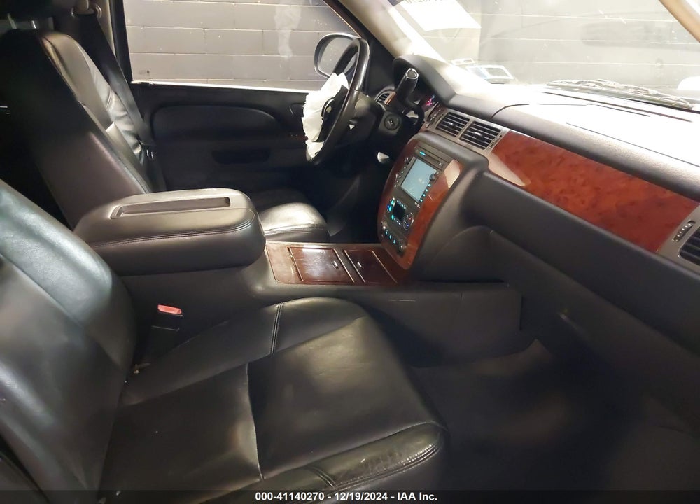 2010 CHEVROLET AVALANCHE 1500 LTZ VIN: 3GNVKGE04AG240402