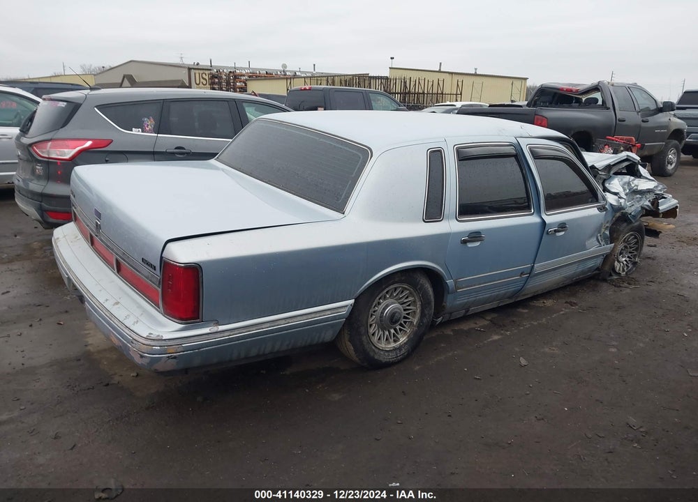 1997 LINCOLN TOWN CAR EXECUTIVE VIN: 1LNLM81W6VY748047