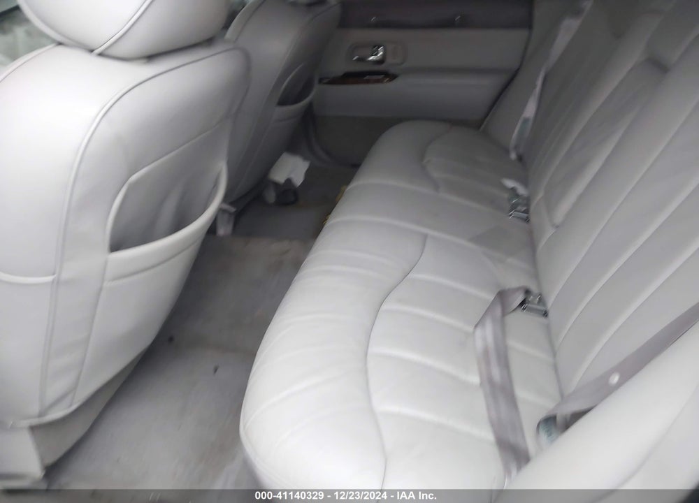 1997 LINCOLN TOWN CAR EXECUTIVE VIN: 1LNLM81W6VY748047