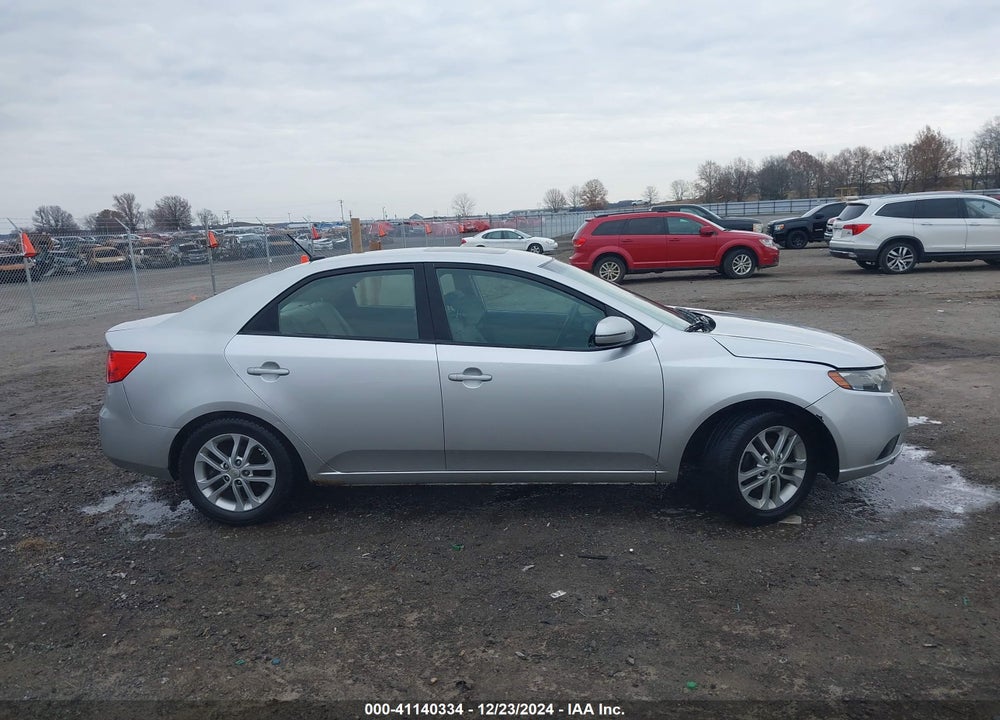 2011 KIA FORTE EX VIN: KNAFU4A20B5333291