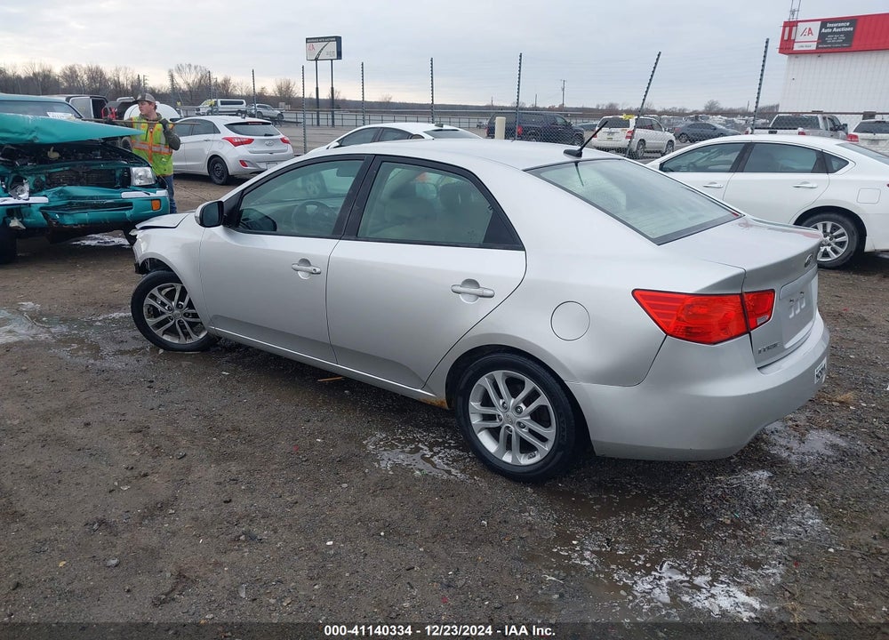 2011 KIA FORTE EX VIN: KNAFU4A20B5333291