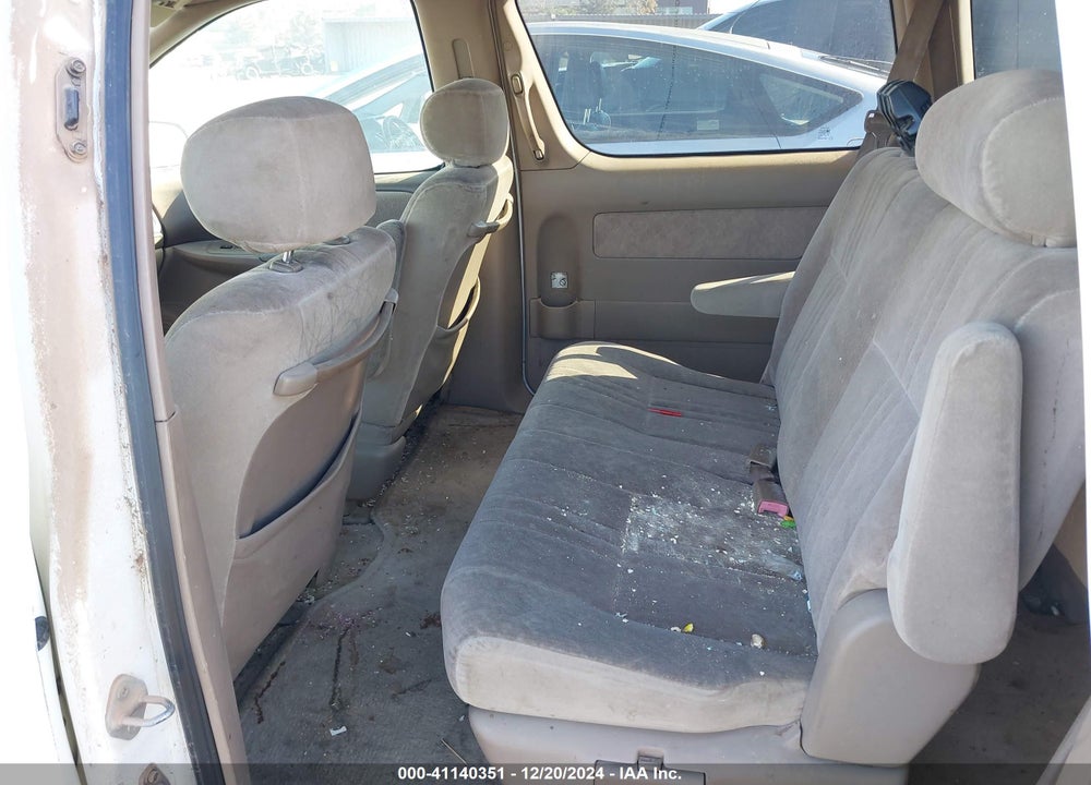 1998 TOYOTA SIENNA LE VIN: 4T3ZF13C2WU011474