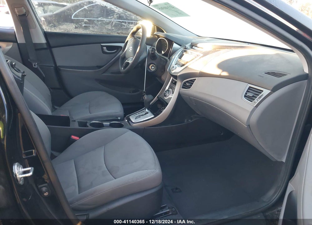 2012 HYUNDAI ELANTRA GLS VIN: 5NPDH4AE7CH069772