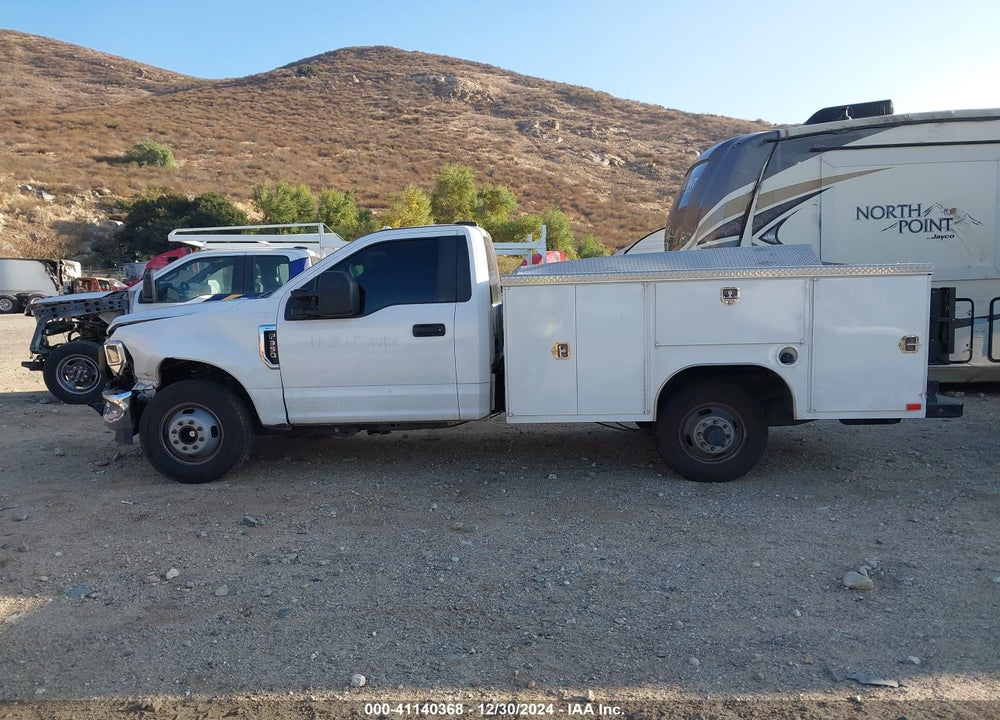 2021 FORD F-350 CHASSIS XL VIN: 1FDRF3GN0MED80289