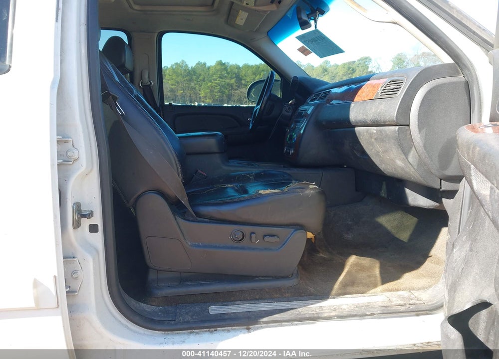 2007 CHEVROLET TAHOE LT VIN: 1GNFC13047J338483