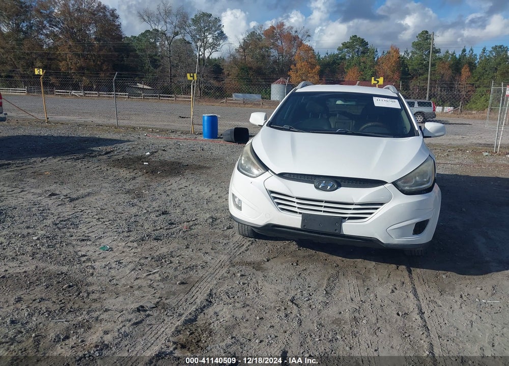 2014 HYUNDAI TUCSON SE VIN: KM8JU3AG0EU869845