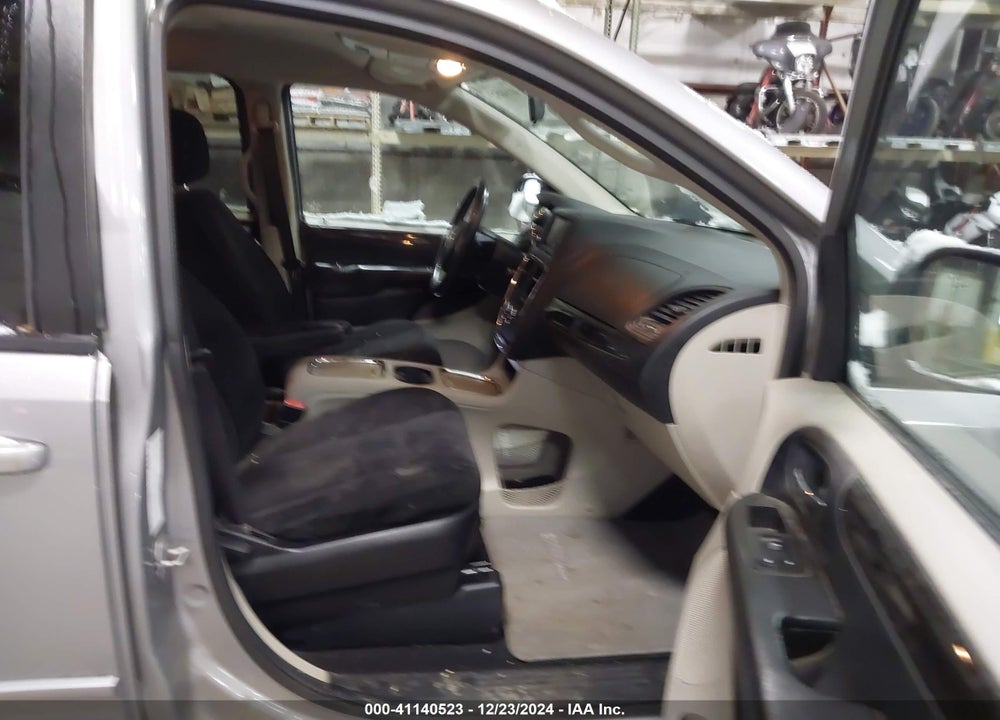2015 DODGE GRAND CARAVAN VIN: 2C4RDGCG8FR535606