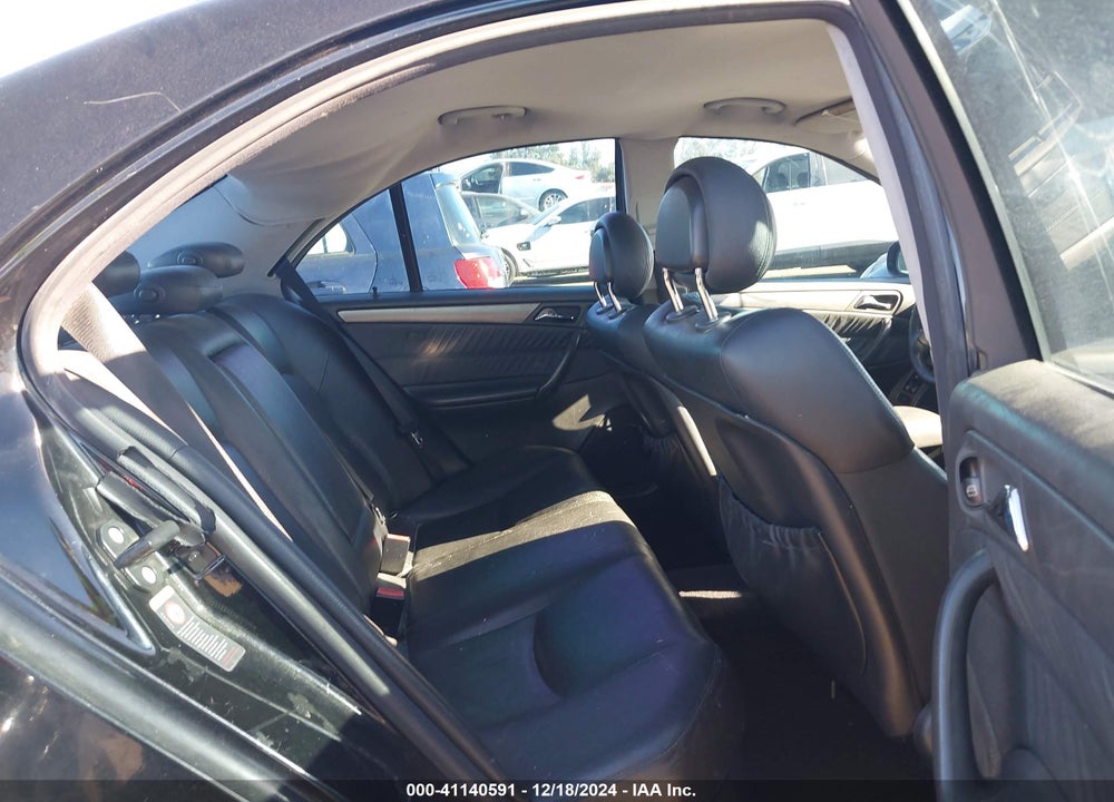 2001 MERCEDES-BENZ C 240 VIN: WDBRF61J21F114790