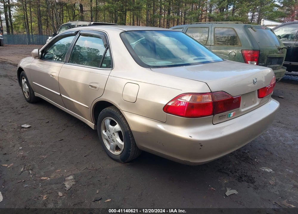2000 HONDA ACCORD 2.3 EX VIN: 1HGCG6689YA131248