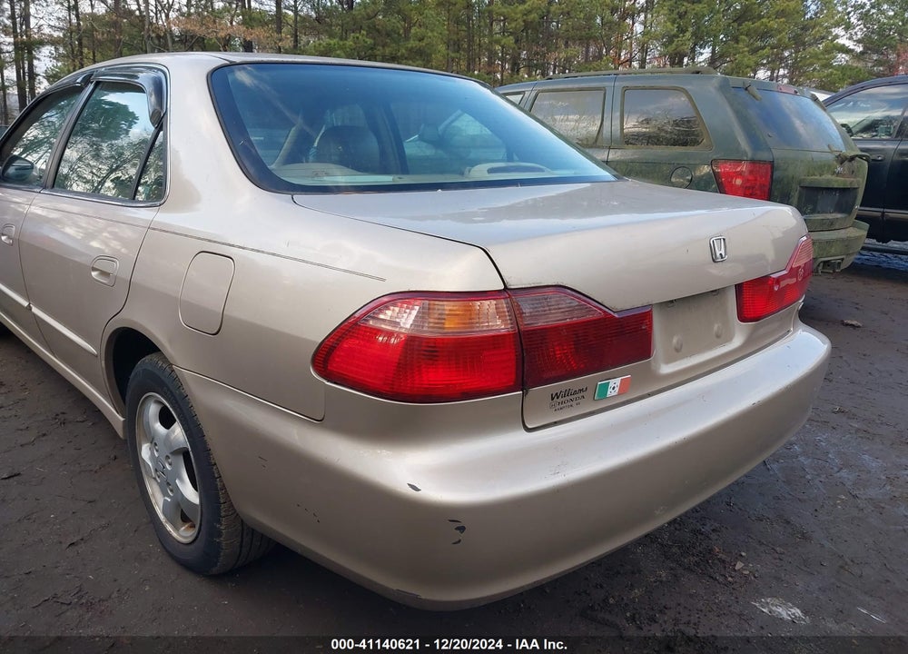 2000 HONDA ACCORD 2.3 EX VIN: 1HGCG6689YA131248