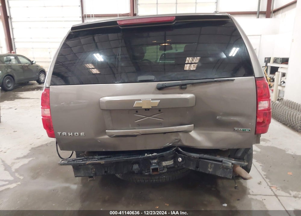 2011 CHEVROLET TAHOE LT VIN: 1GNSKBE00BR381295