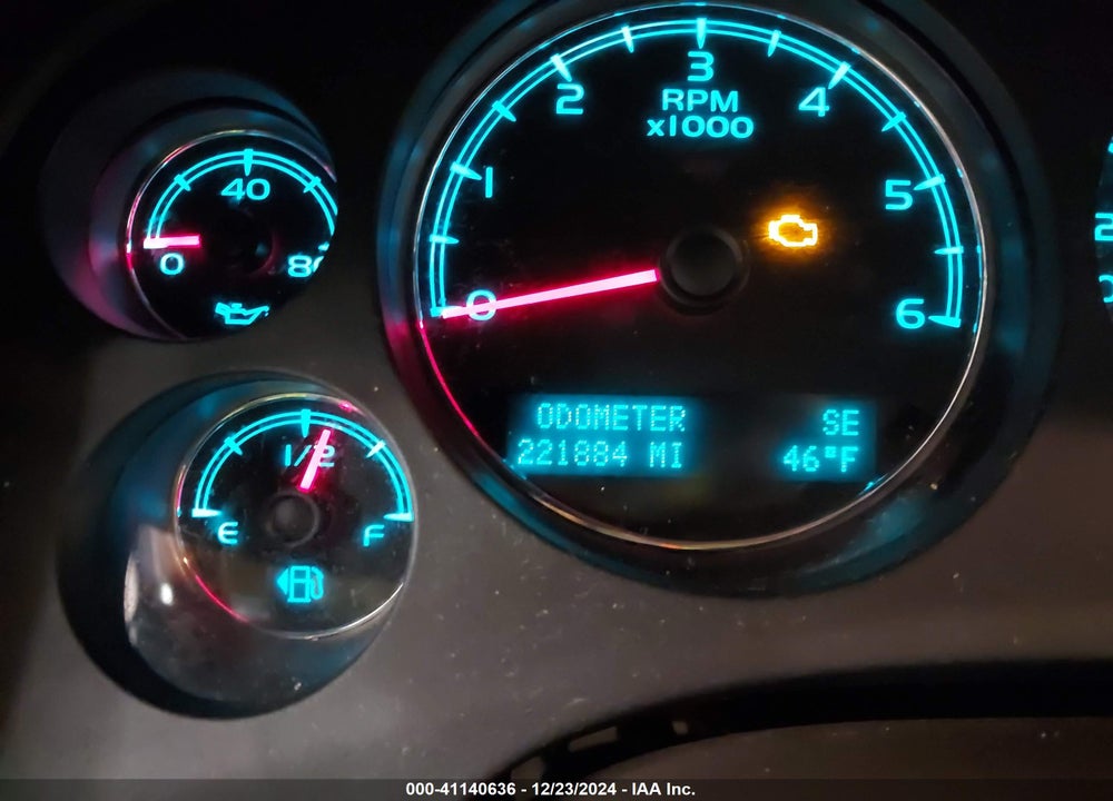 2011 CHEVROLET TAHOE LT VIN: 1GNSKBE00BR381295
