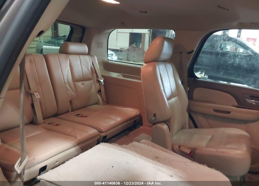 2011 CHEVROLET TAHOE LT VIN: 1GNSKBE00BR381295