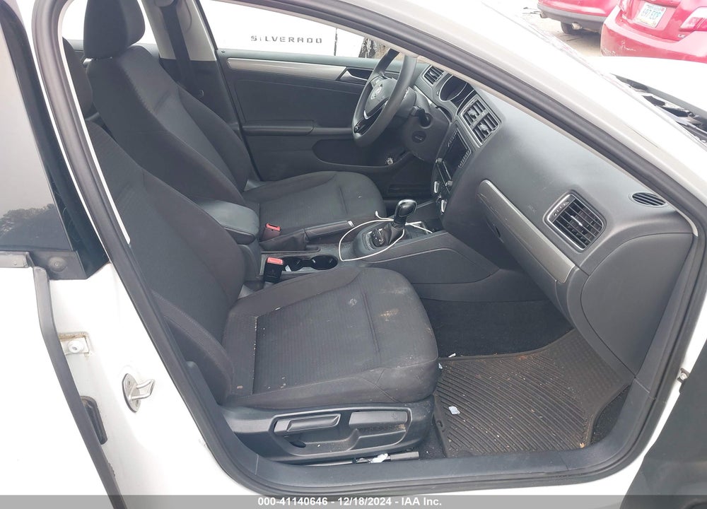 2016 VOLKSWAGEN JETTA 1.4T SE VIN: 3VWD67AJ8GM371038