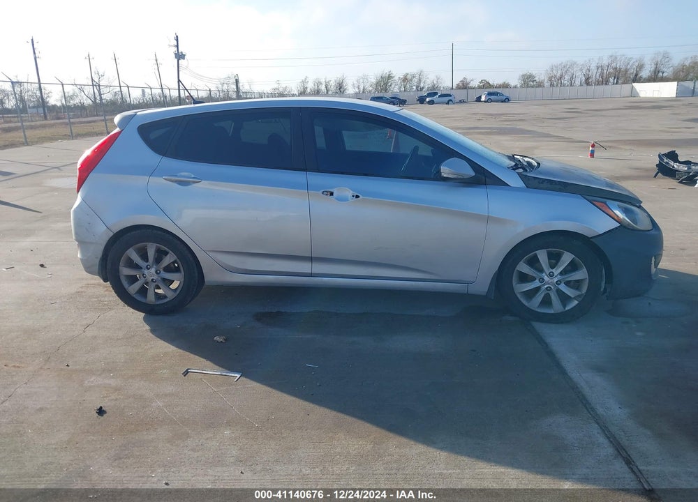 2013 HYUNDAI ACCENT VIN: KMHCU5AE5DU090488