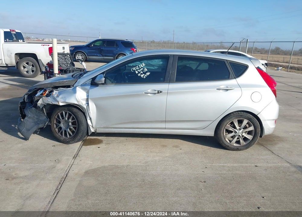 2013 HYUNDAI ACCENT VIN: KMHCU5AE5DU090488