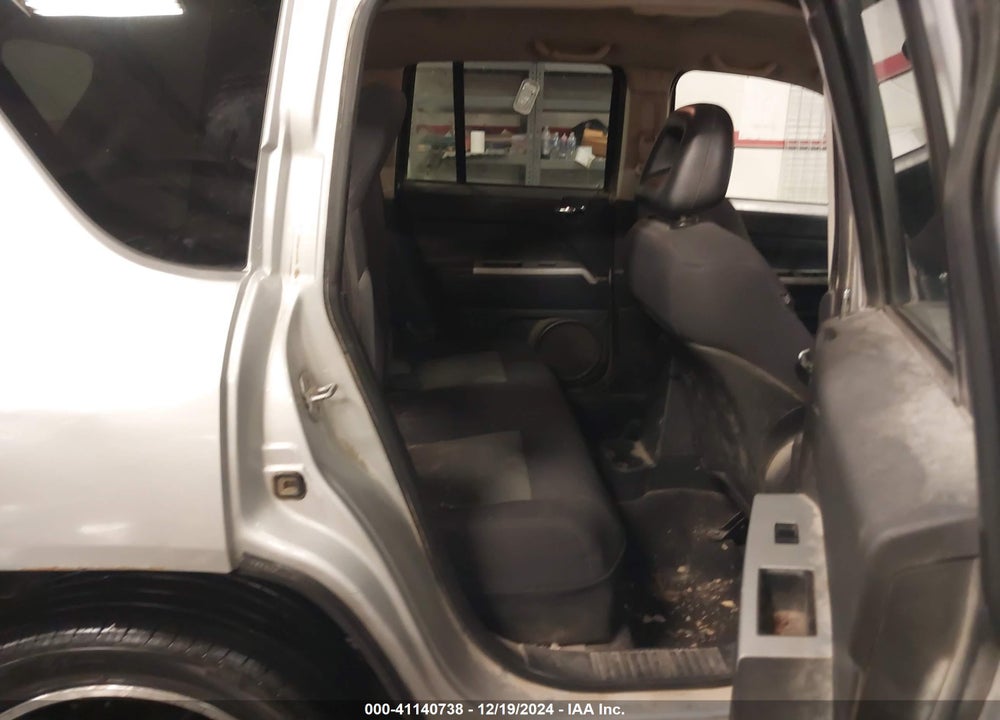 2008 JEEP COMPASS SPORT VIN: 1J8FF47W58D667833
