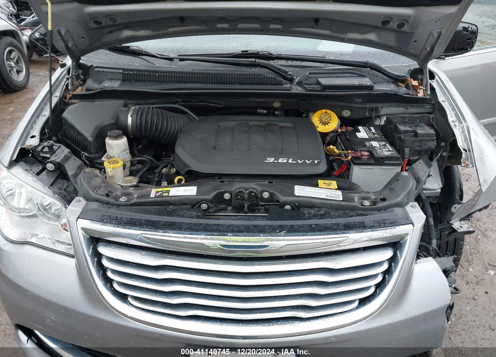 2014 CHRYSLER TOWN & COUNTRY VIN: 2C4RC1BG6ER126813
