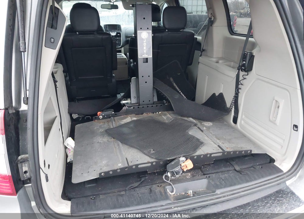2014 CHRYSLER TOWN & COUNTRY VIN: 2C4RC1BG6ER126813