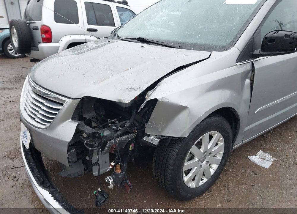 2014 CHRYSLER TOWN & COUNTRY VIN: 2C4RC1BG6ER126813