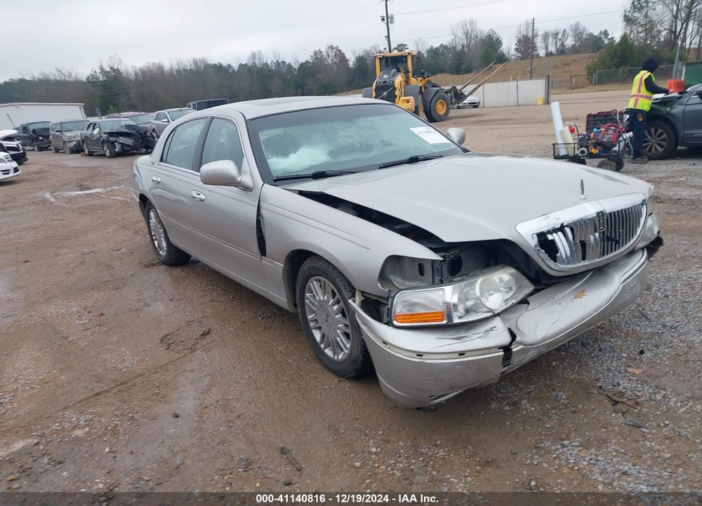 2007 LINCOLN TOWN CAR SIGNATURE LIMITED VIN: 1LNHM82V87Y609245