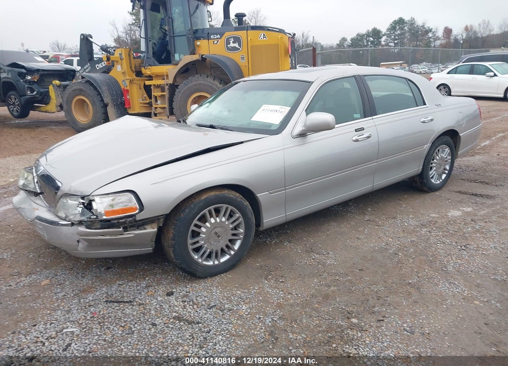 2007 LINCOLN TOWN CAR SIGNATURE LIMITED VIN: 1LNHM82V87Y609245