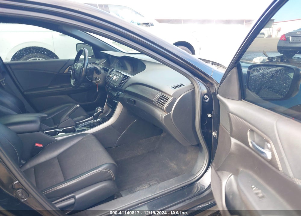 2016 HONDA ACCORD VIN: 1HGCR2F56GA154087