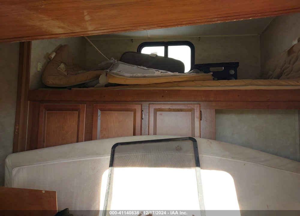 2015 UNKNOWN CT VIN: 1NL1GTM27F1117200