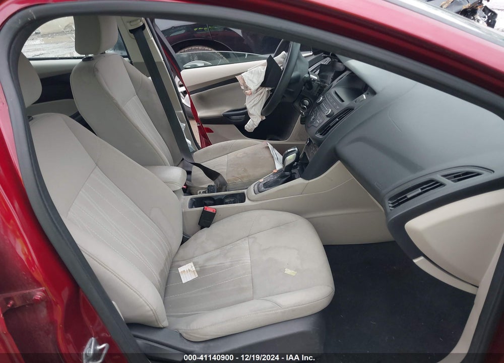 2015 FORD FOCUS SE VIN: 1FADP3F2XFL293815