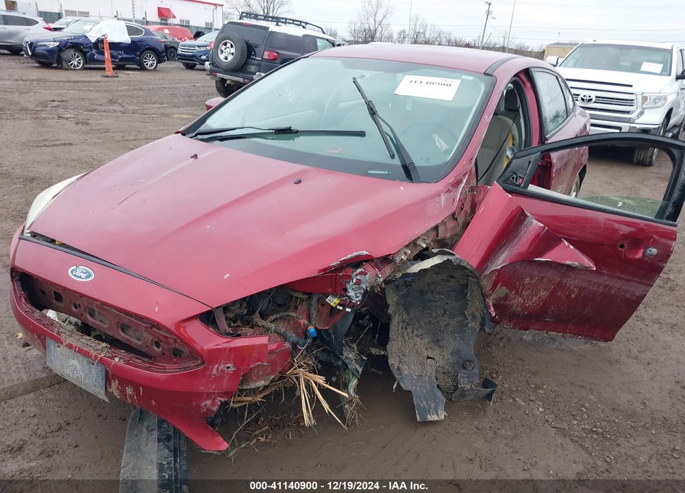 2015 FORD FOCUS SE VIN: 1FADP3F2XFL293815