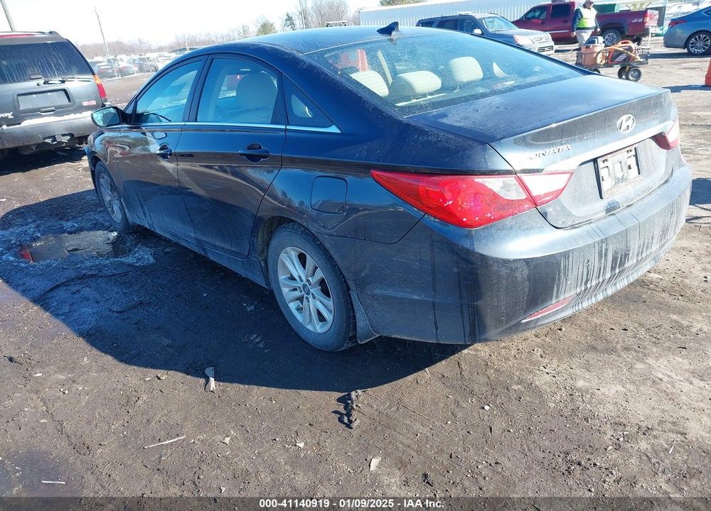 2013 HYUNDAI SONATA GLS VIN: 5NPEB4AC2DH657049