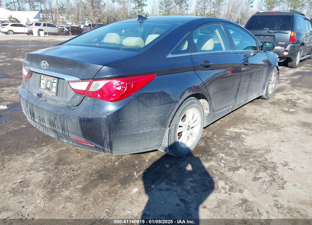 2013 HYUNDAI SONATA GLS VIN: 5NPEB4AC2DH657049