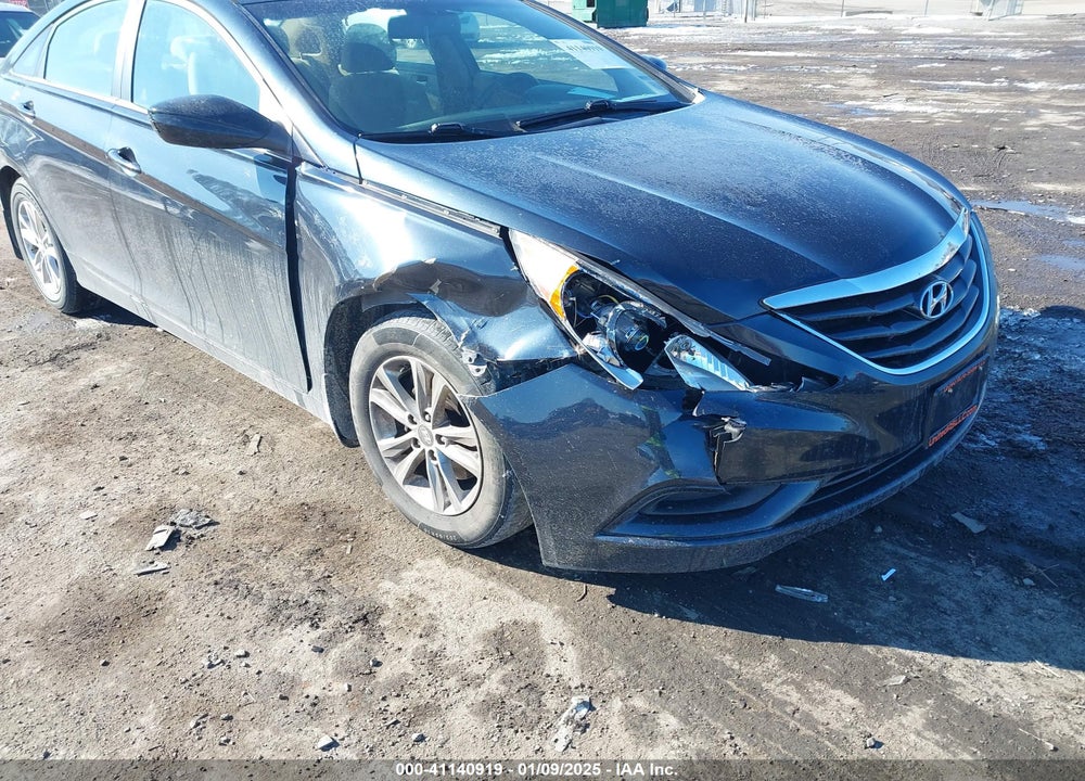 2013 HYUNDAI SONATA GLS VIN: 5NPEB4AC2DH657049