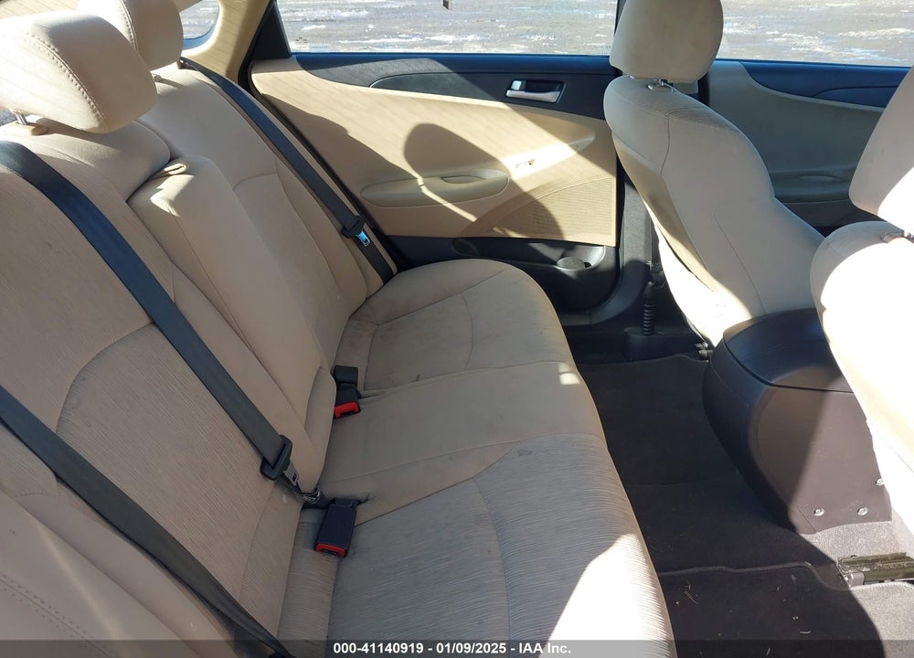 2013 HYUNDAI SONATA GLS VIN: 5NPEB4AC2DH657049