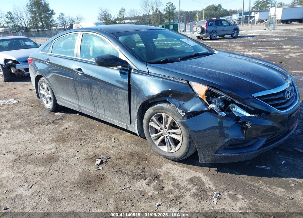 2013 HYUNDAI SONATA GLS VIN: 5NPEB4AC2DH657049