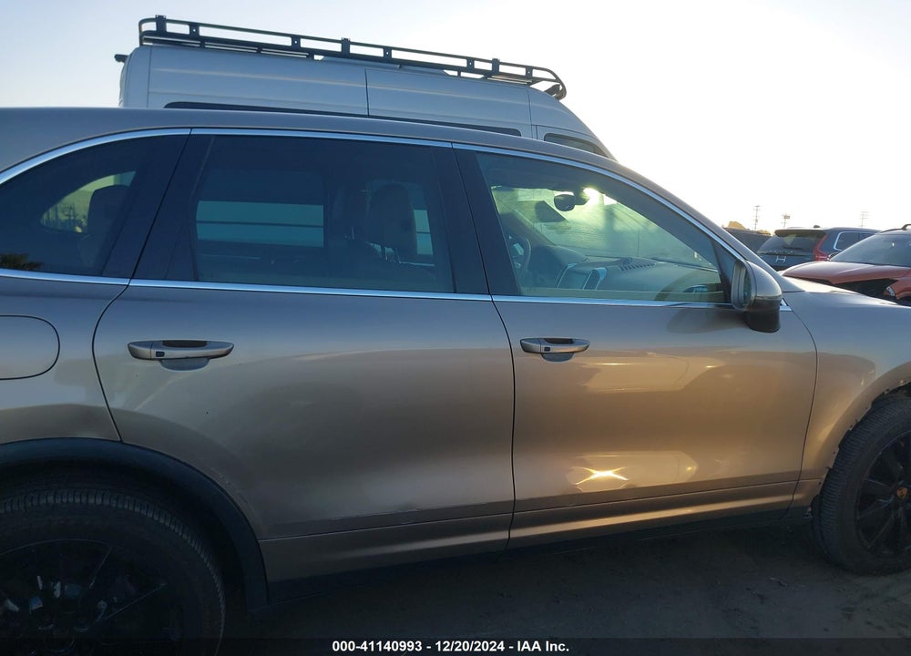 2016 PORSCHE CAYENNE VIN: WP1AA2A2XGLA03542
