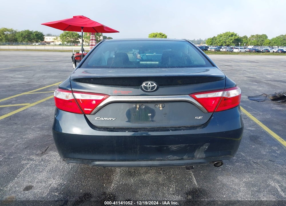 2017 TOYOTA CAMRY SE VIN: 4T1BF1FK8HU747688