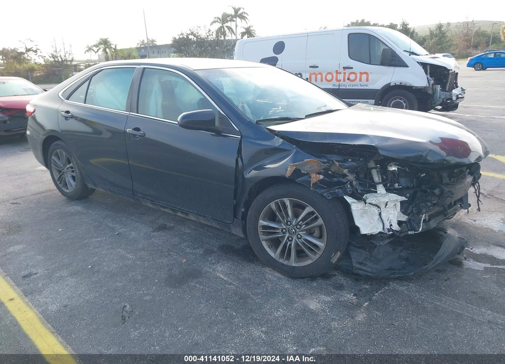 2017 TOYOTA CAMRY SE VIN: 4T1BF1FK8HU747688